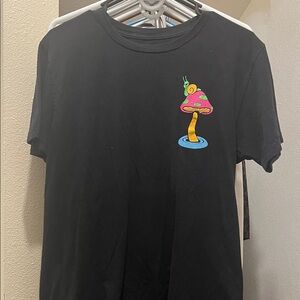 Black mushroom tee